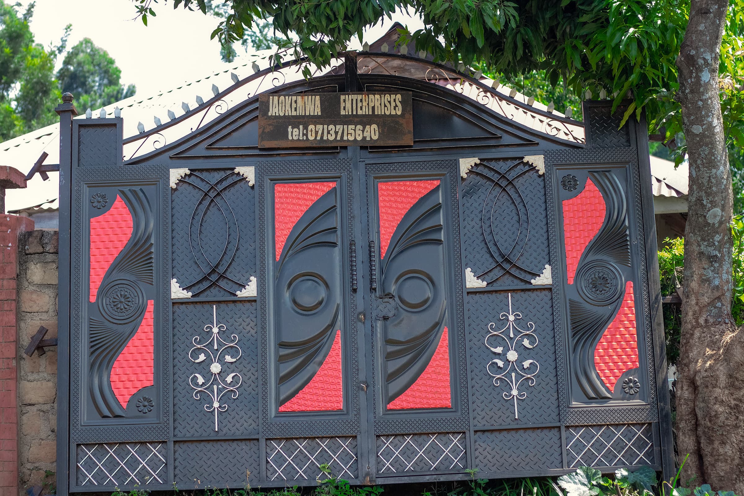 Black & Red Scrollwork Compound Gate