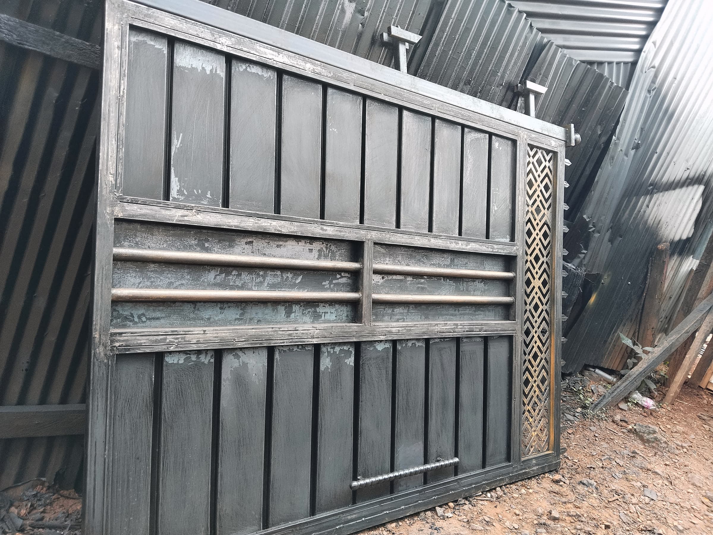 Charcoal Sliding Gate Leaf