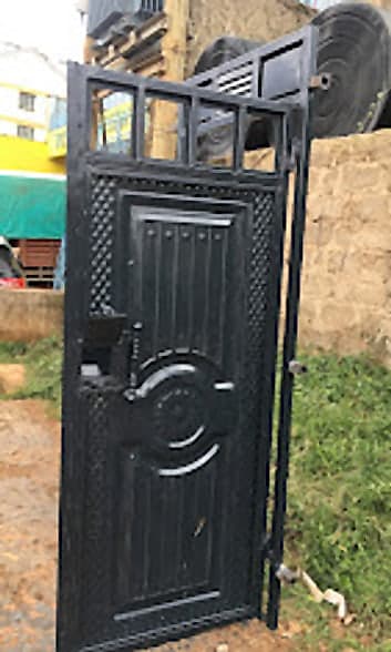 Medallion Panel Door with Lock Box