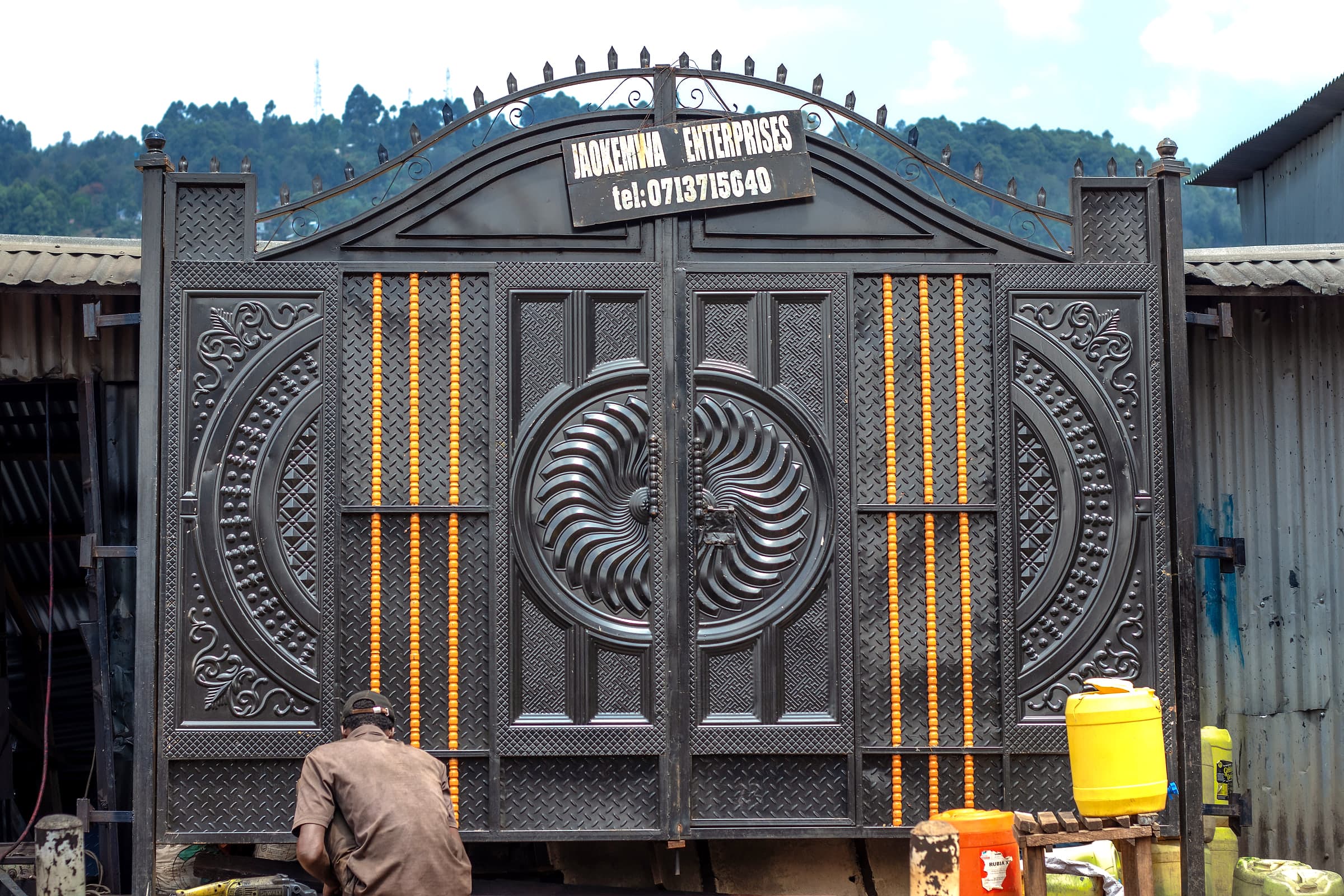 Sunburst Compound Gate with Copper Inlay