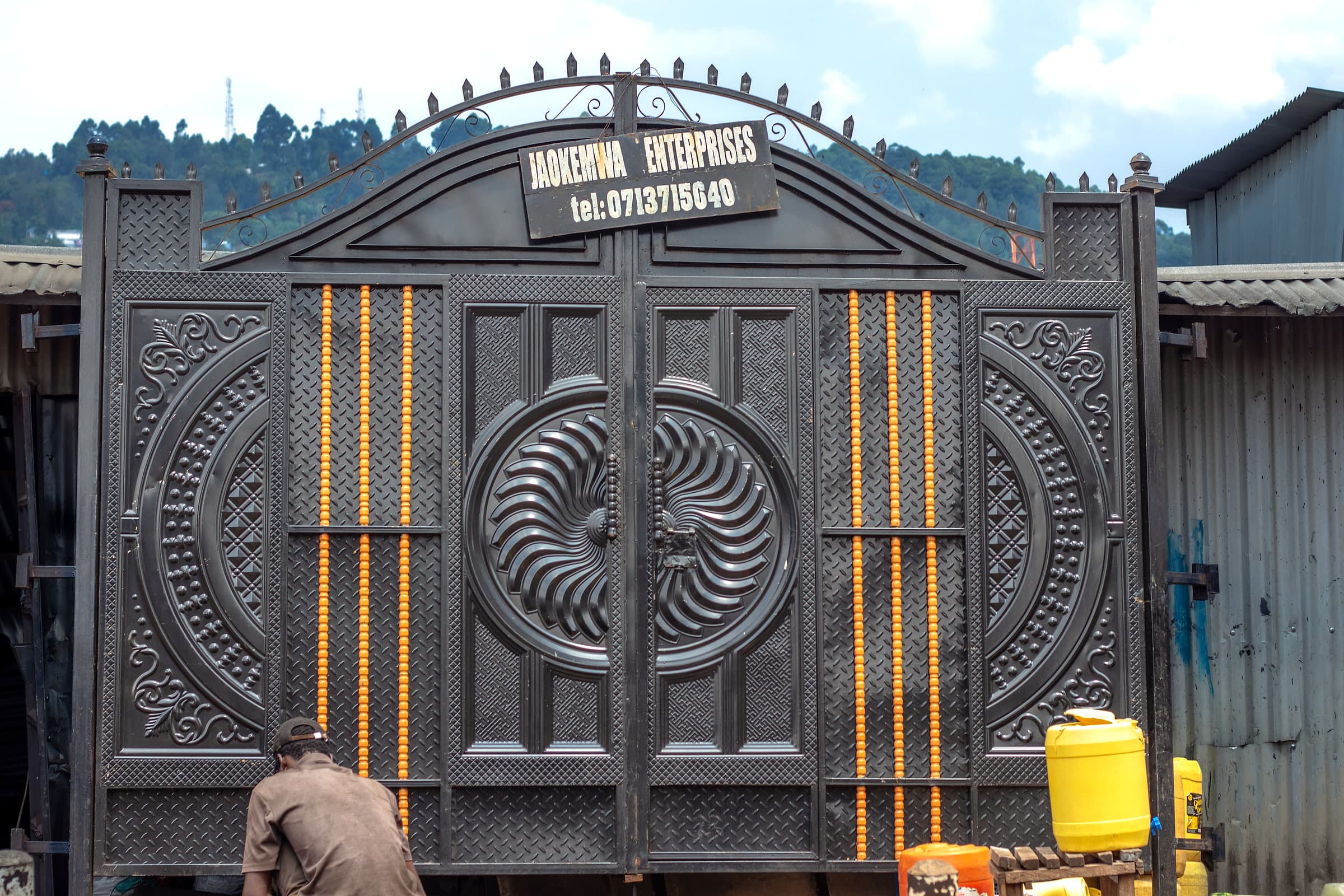 Sunburst Compound Gate with Copper Inlay