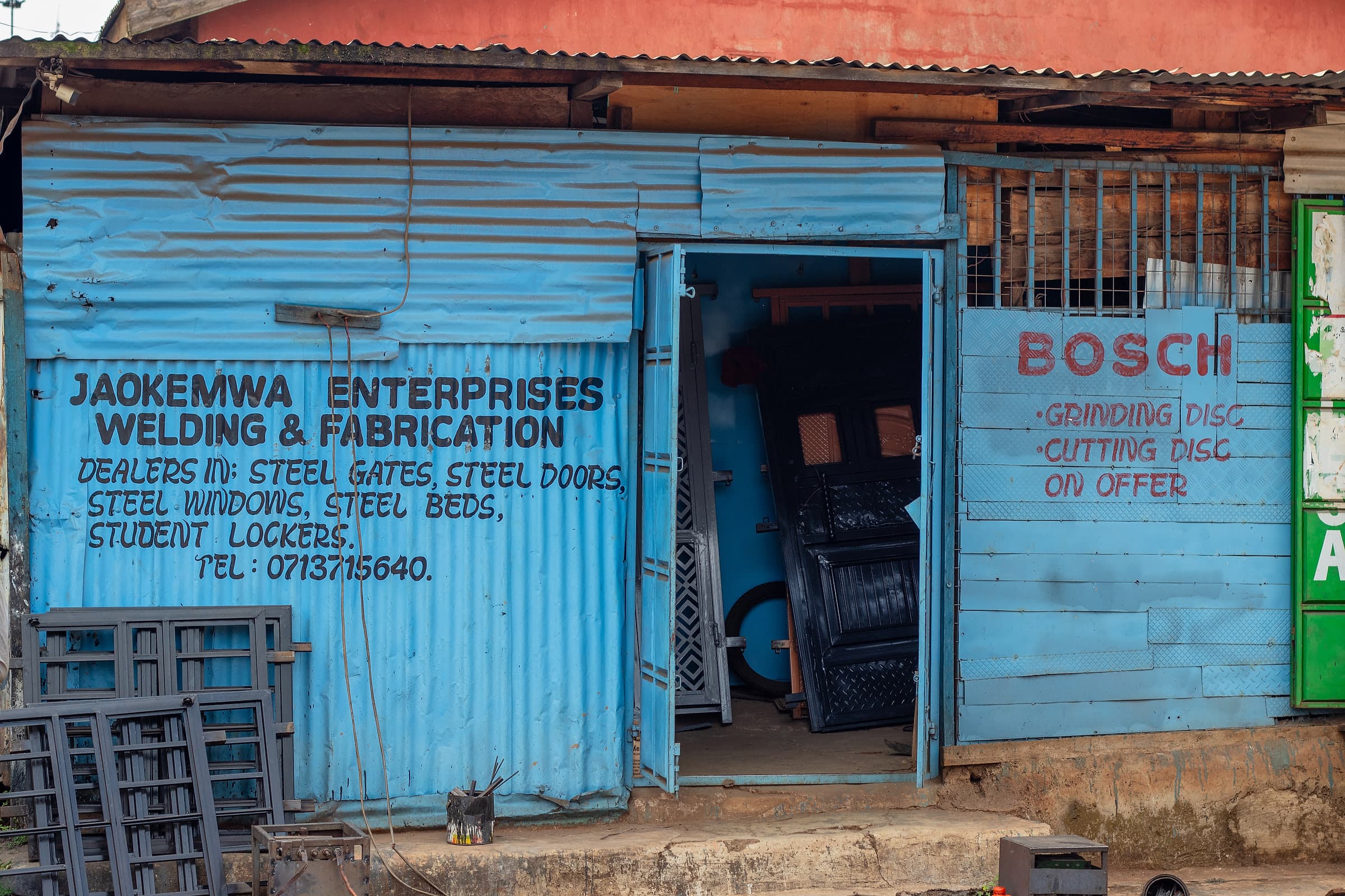 Workshop Signage on Stadium Road